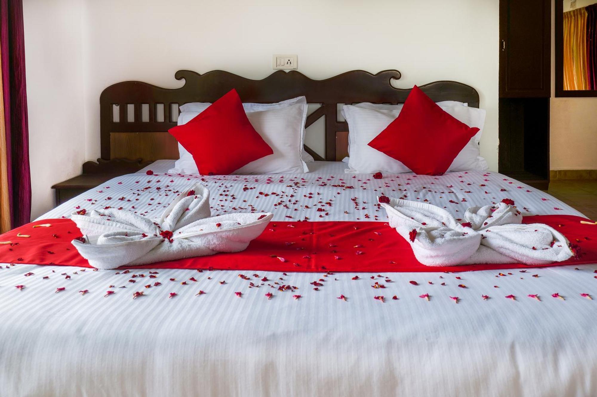 Exotica Holidays Otel Viripara Dış mekan fotoğraf