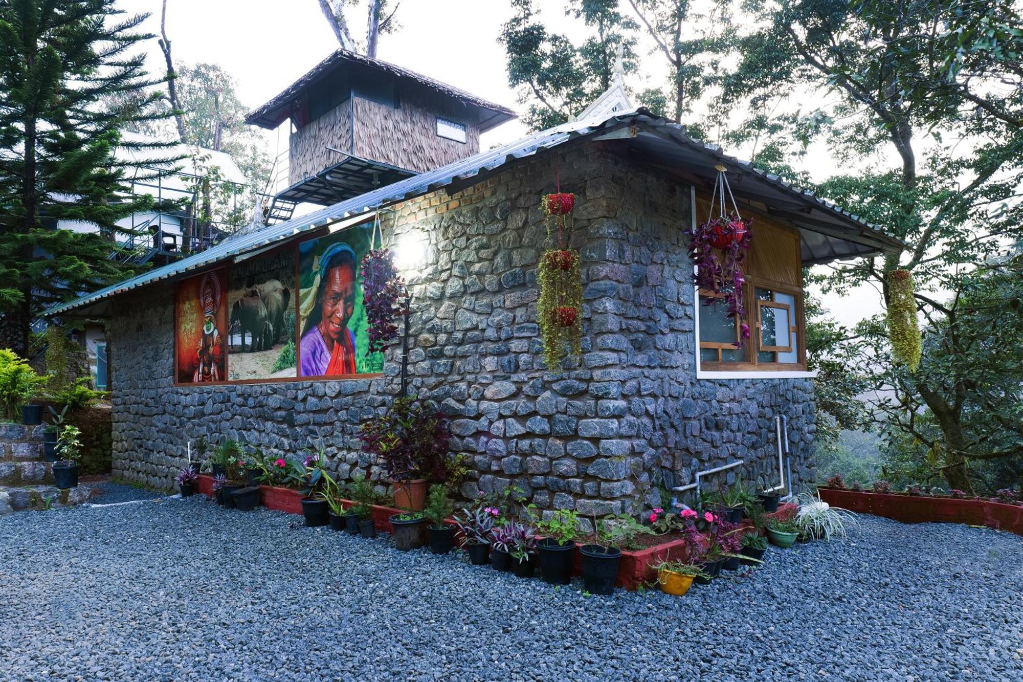 Exotica Holidays Otel Viripara Dış mekan fotoğraf