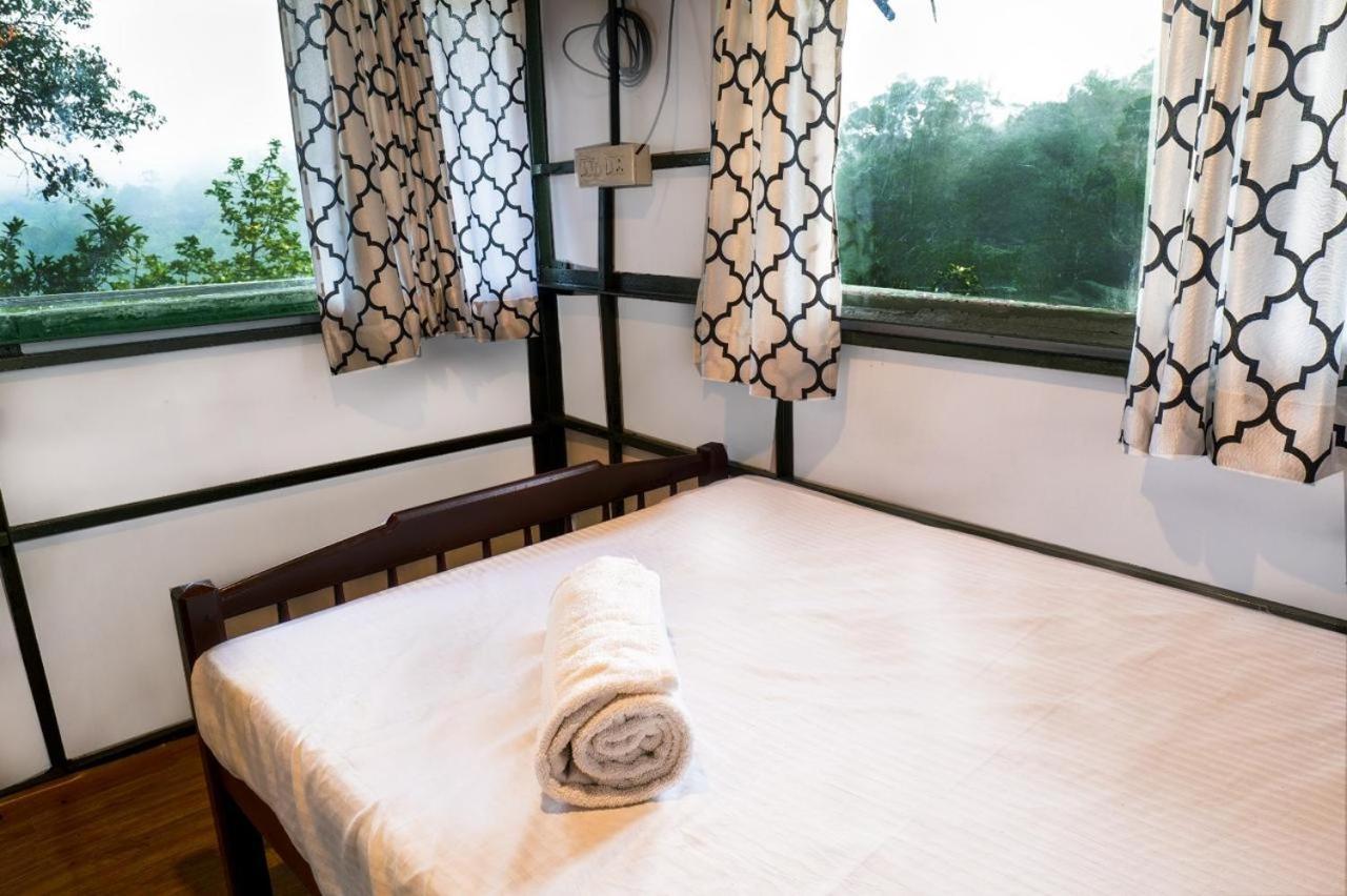 Exotica Holidays Otel Viripara Dış mekan fotoğraf